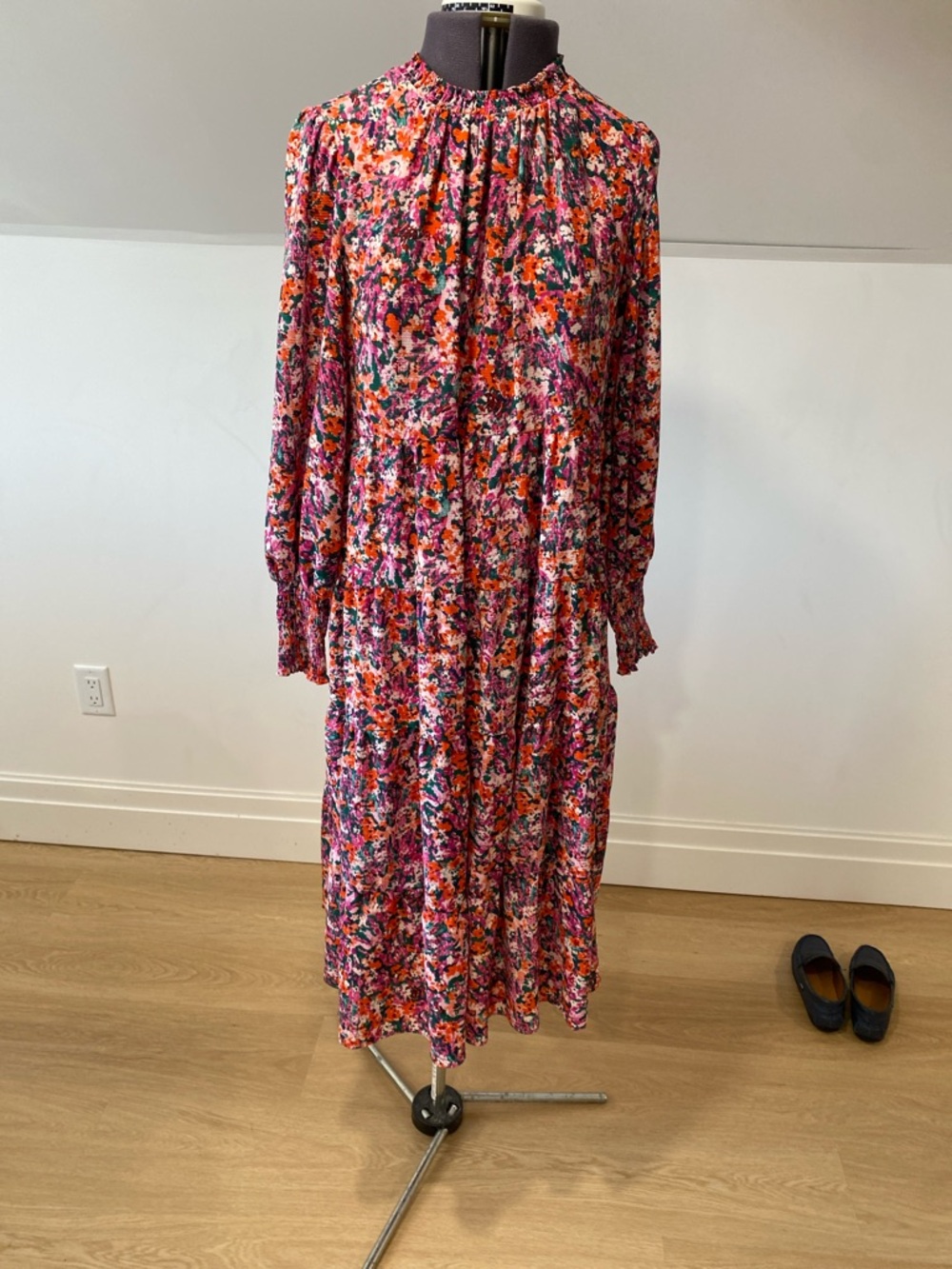 MAIA floral Long-Sleeve Midi Dress in Multi-Pink